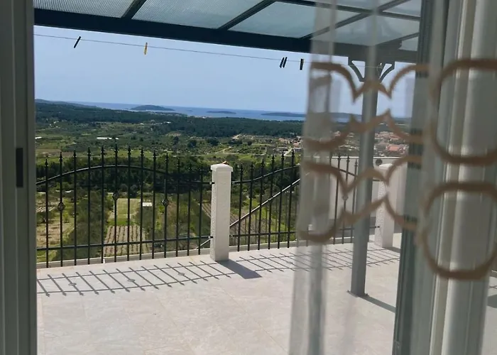 Vranac Sibenik דירה